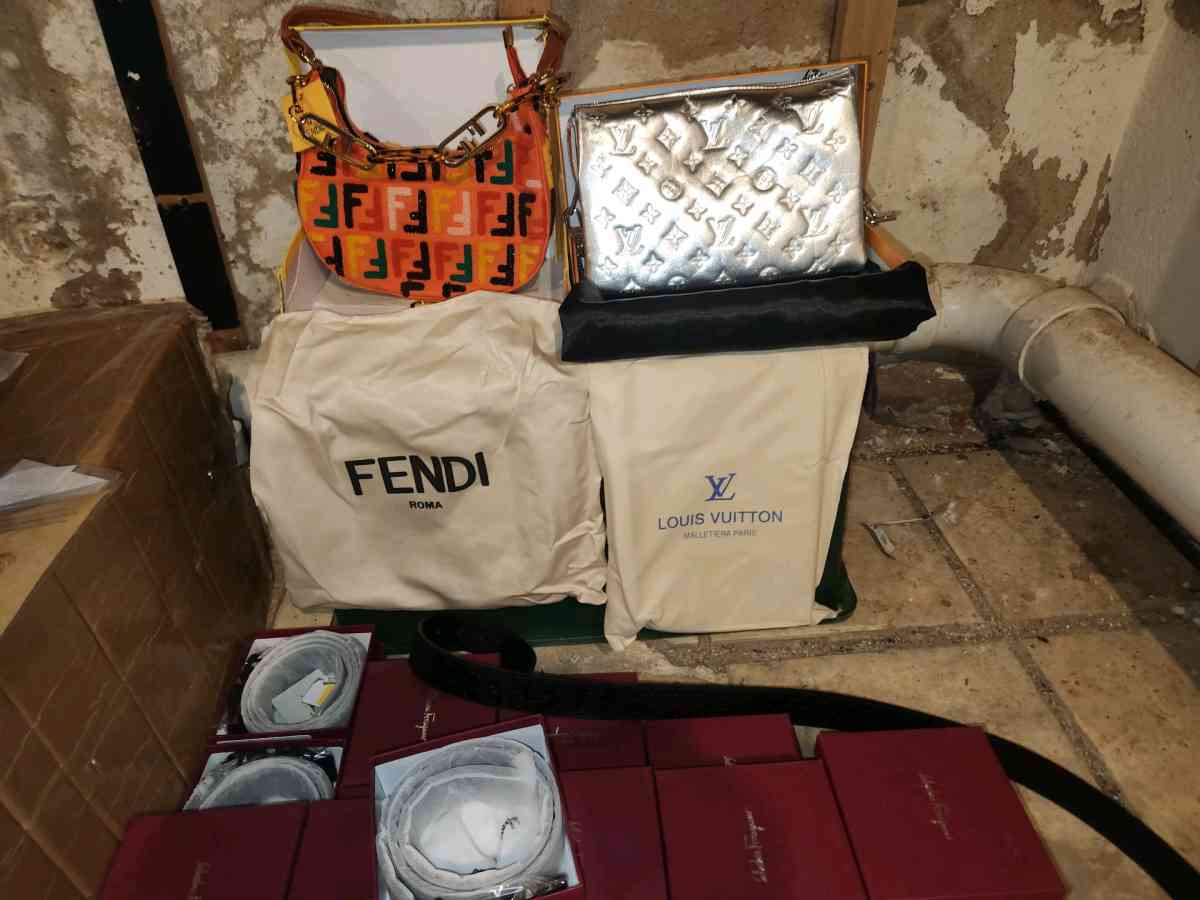 shoes wholesale philadelphia pa - Philadelphia, Pennsylvania - FleaMarketBay