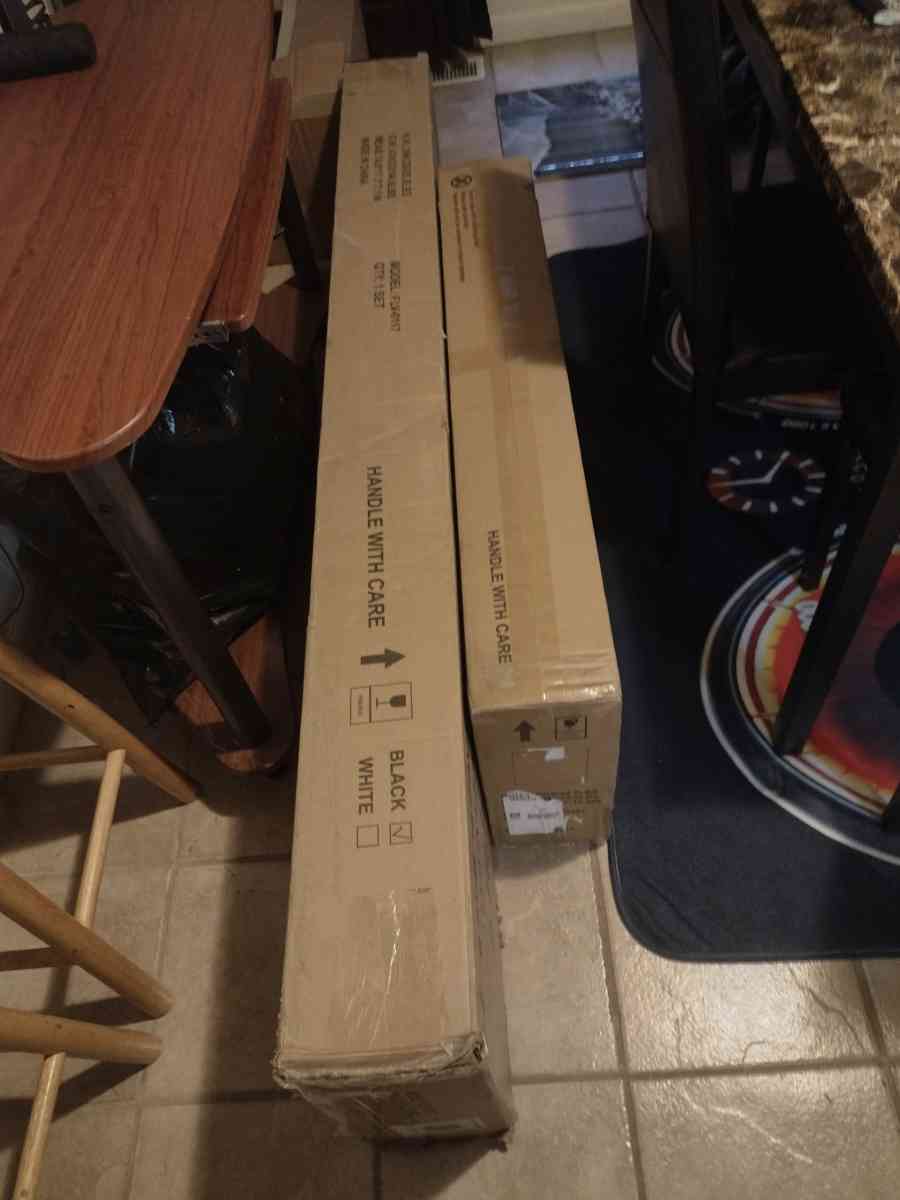 fireplace TV STAND standstand for 85 in TVs with 40in firepl