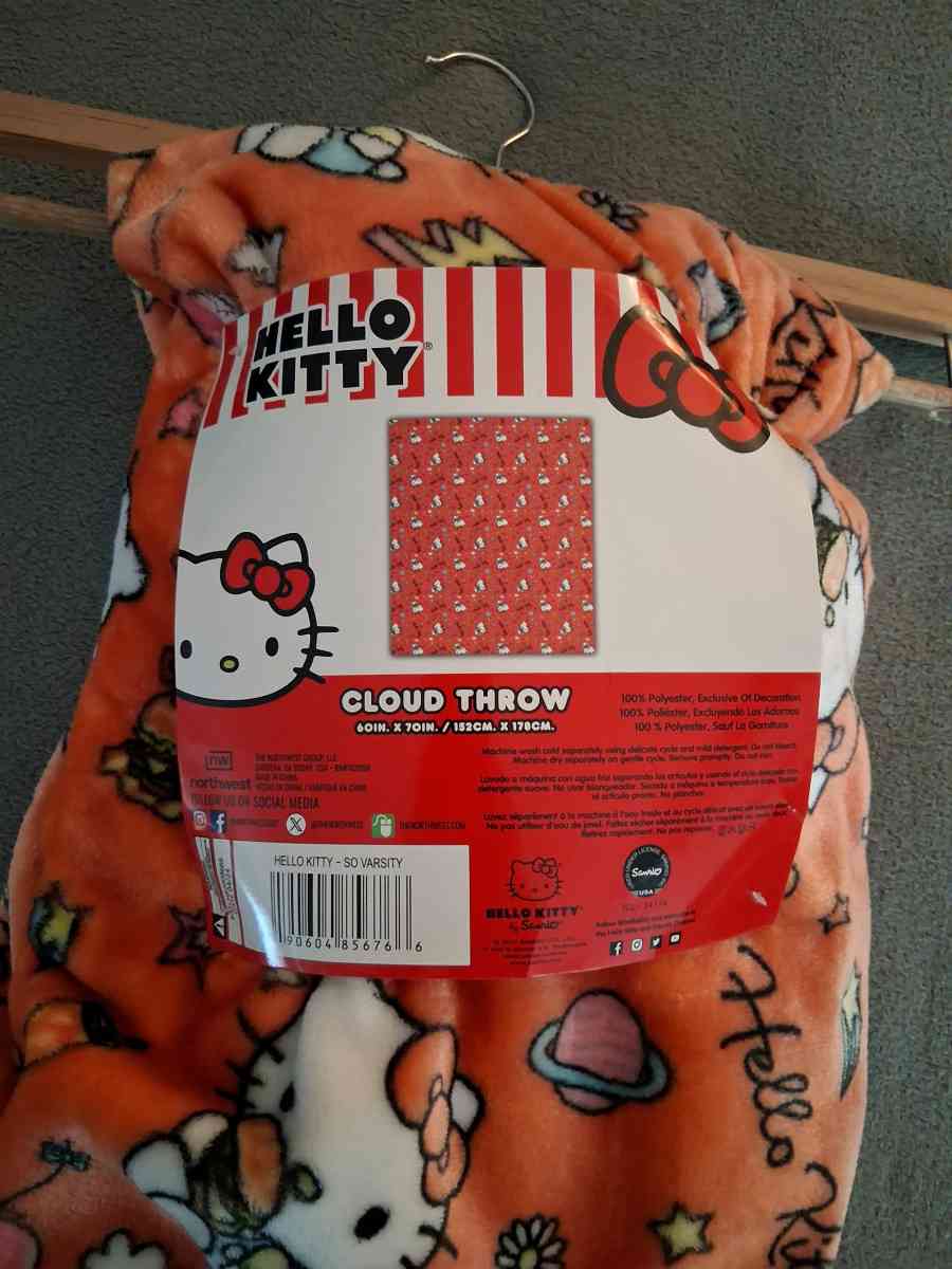 Hello Kitty Bed Blanket with Plush Toy Bag - North Hollywood, California - FleaMarketBay