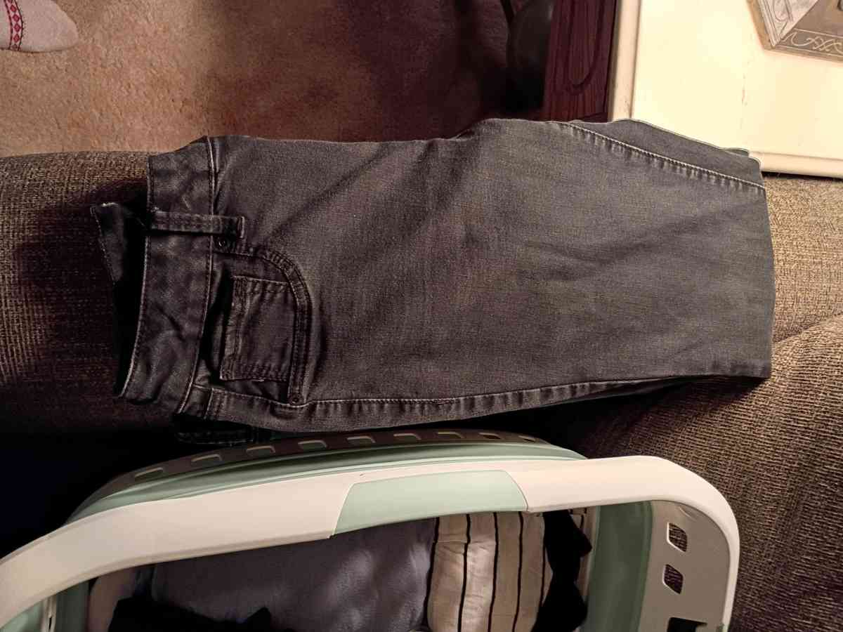 Womens Jeans - Columbia, Missouri - FleaMarketBay