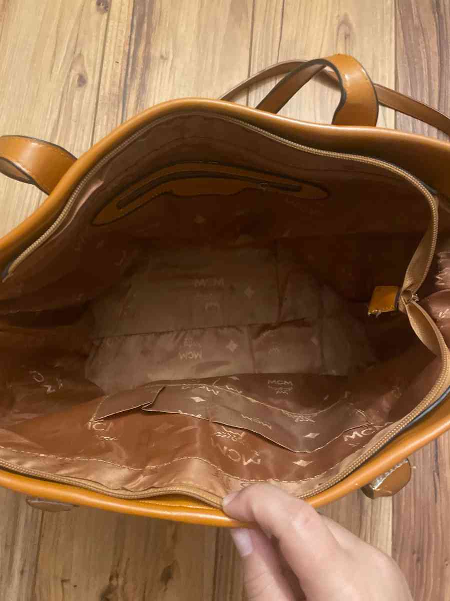 Mcm tote bag - Millersville, Maryland - FleaMarketBay