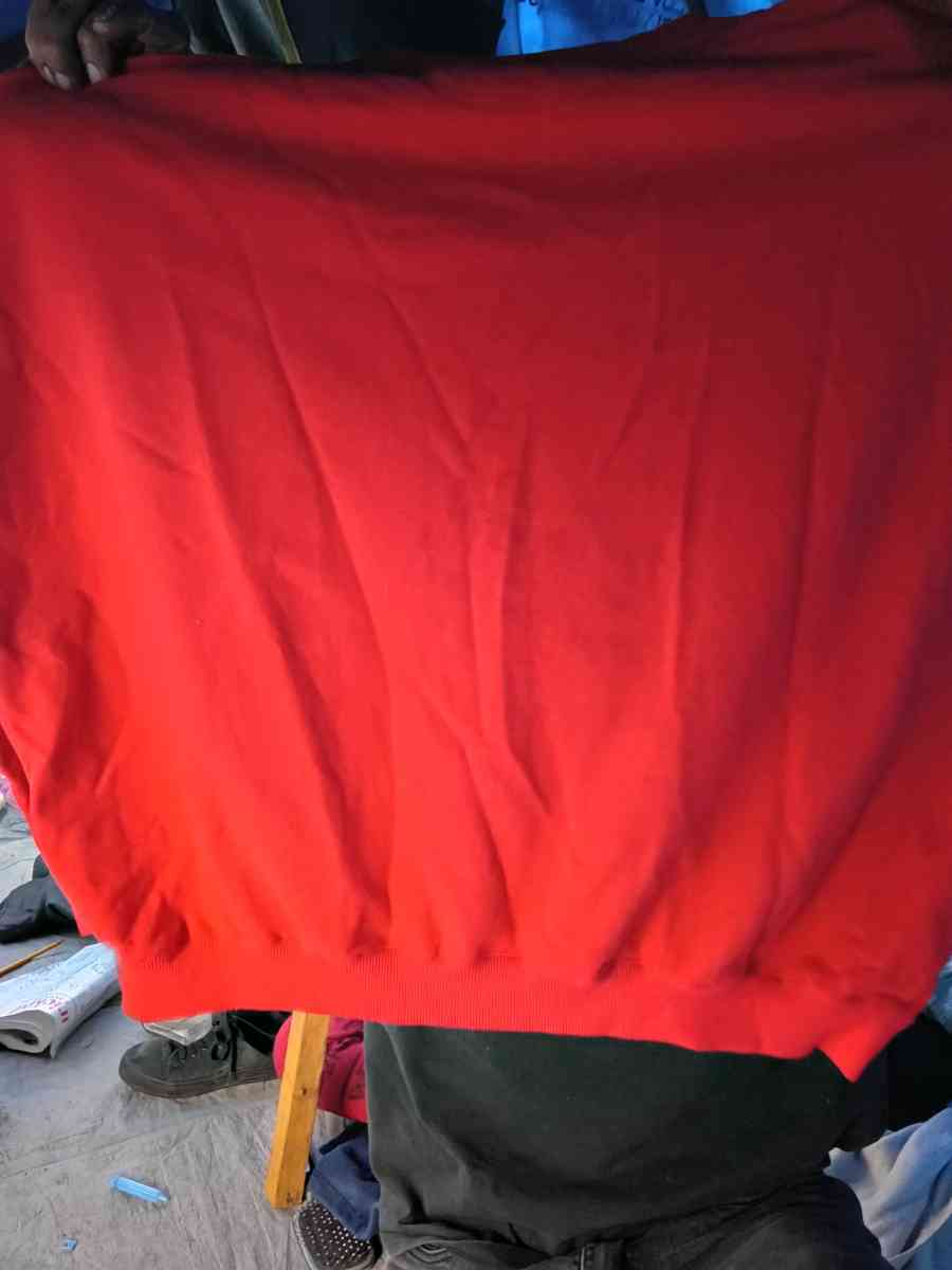 Chanel sweatshirt - North Hollywood, California - FleaMarketBay