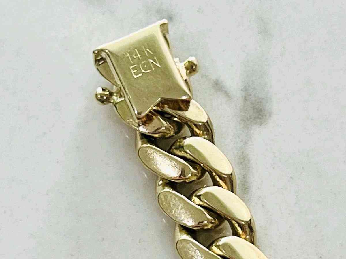 solid 14k gold bracelet - Alden, Illinois - FleaMarketBay
