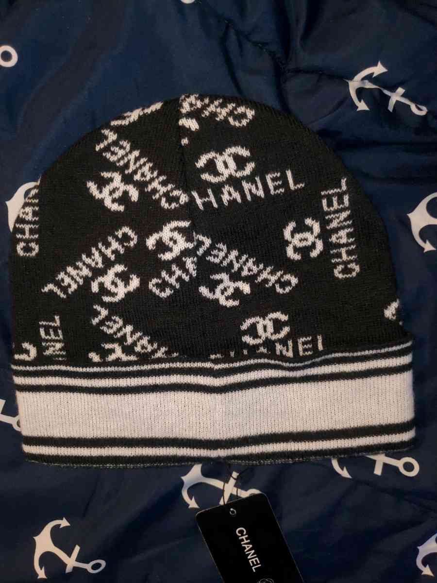 Chanel logo print hat - Chester, Virginia - FleaMarketBay