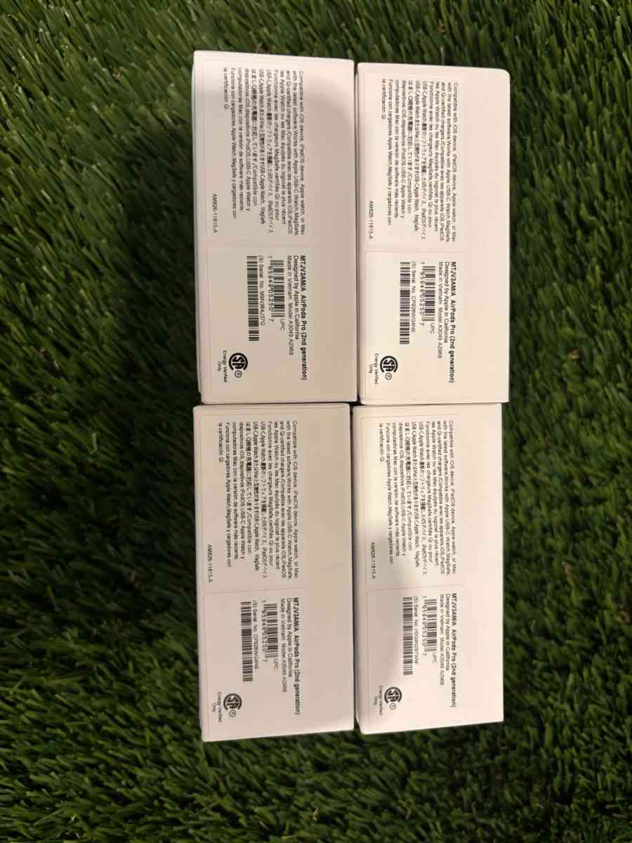 Apple AirPods Pro 2nd generation best for Christmas gift - Sacramento, California - FleaMarketBay