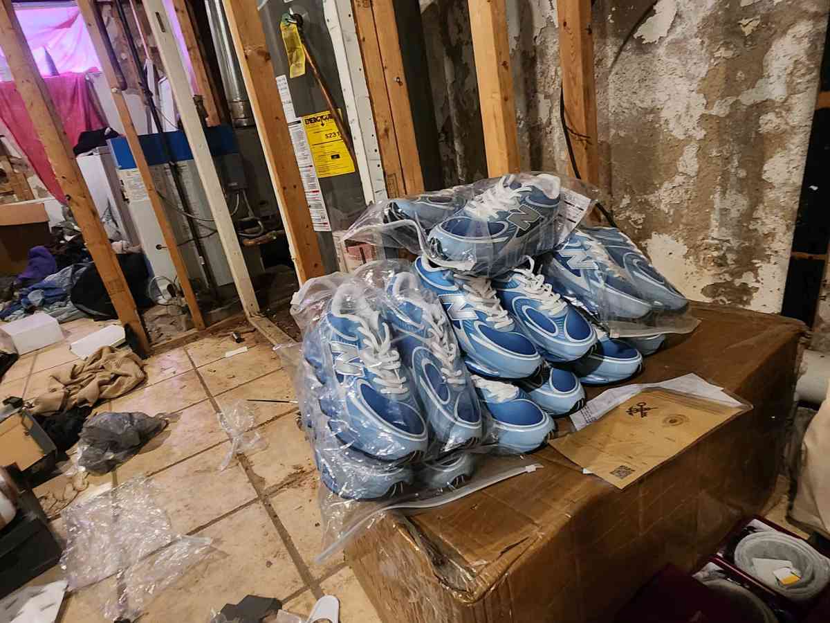 shoes wholesale philadelphia pa - Philadelphia, Pennsylvania - FleaMarketBay