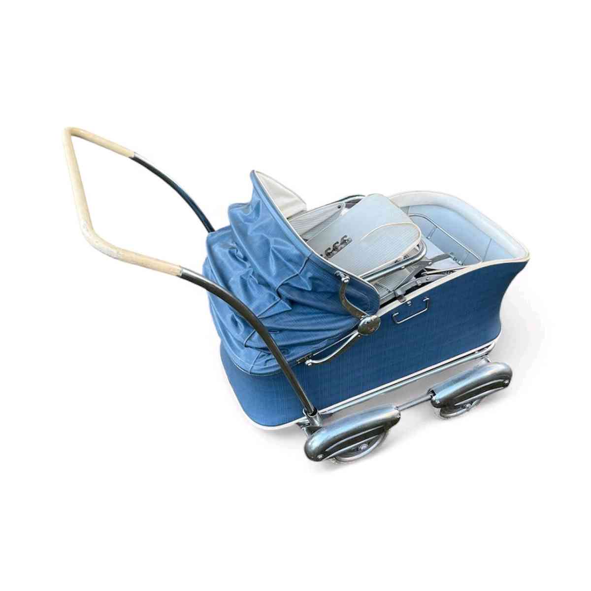 Antique baby stroller - Fayetteville, Georgia