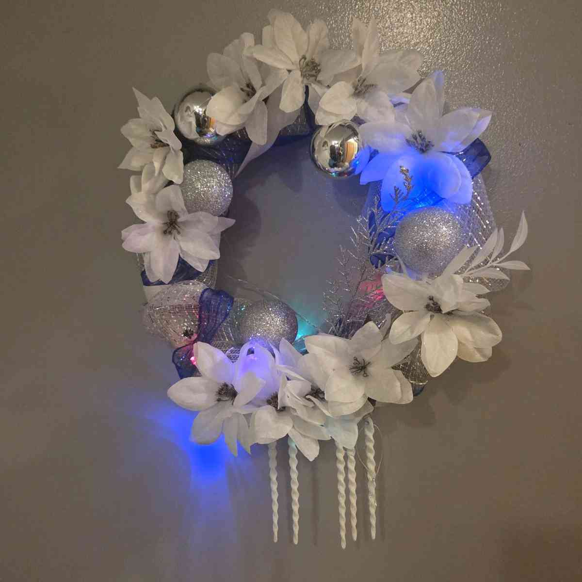 Customisable Holiday Decor - Green Bay, Wisconsin - FleaMarketBay