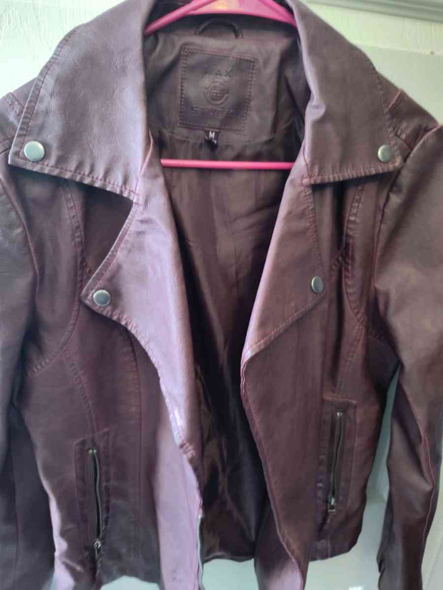 Womens leather jacket - Oceanside, California - FleaMarketBay