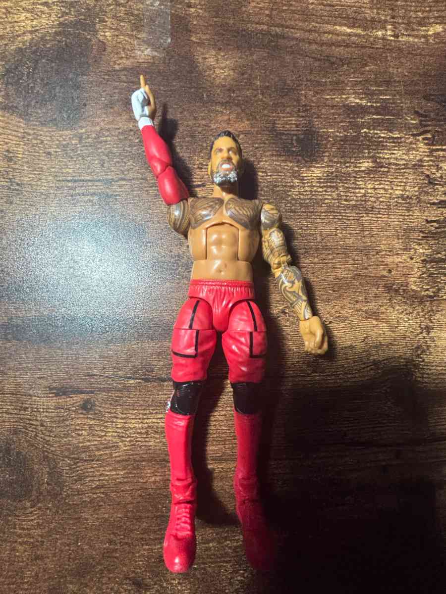 WWE figures - Alicia, Arkansas - FleaMarketBay