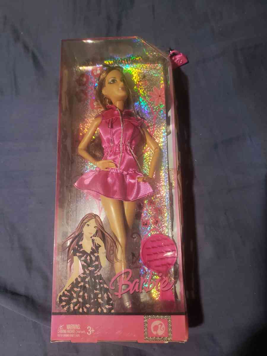 Fashion Fever 2007 Barbie - Shelby, North Carolina - FleaMarketBay