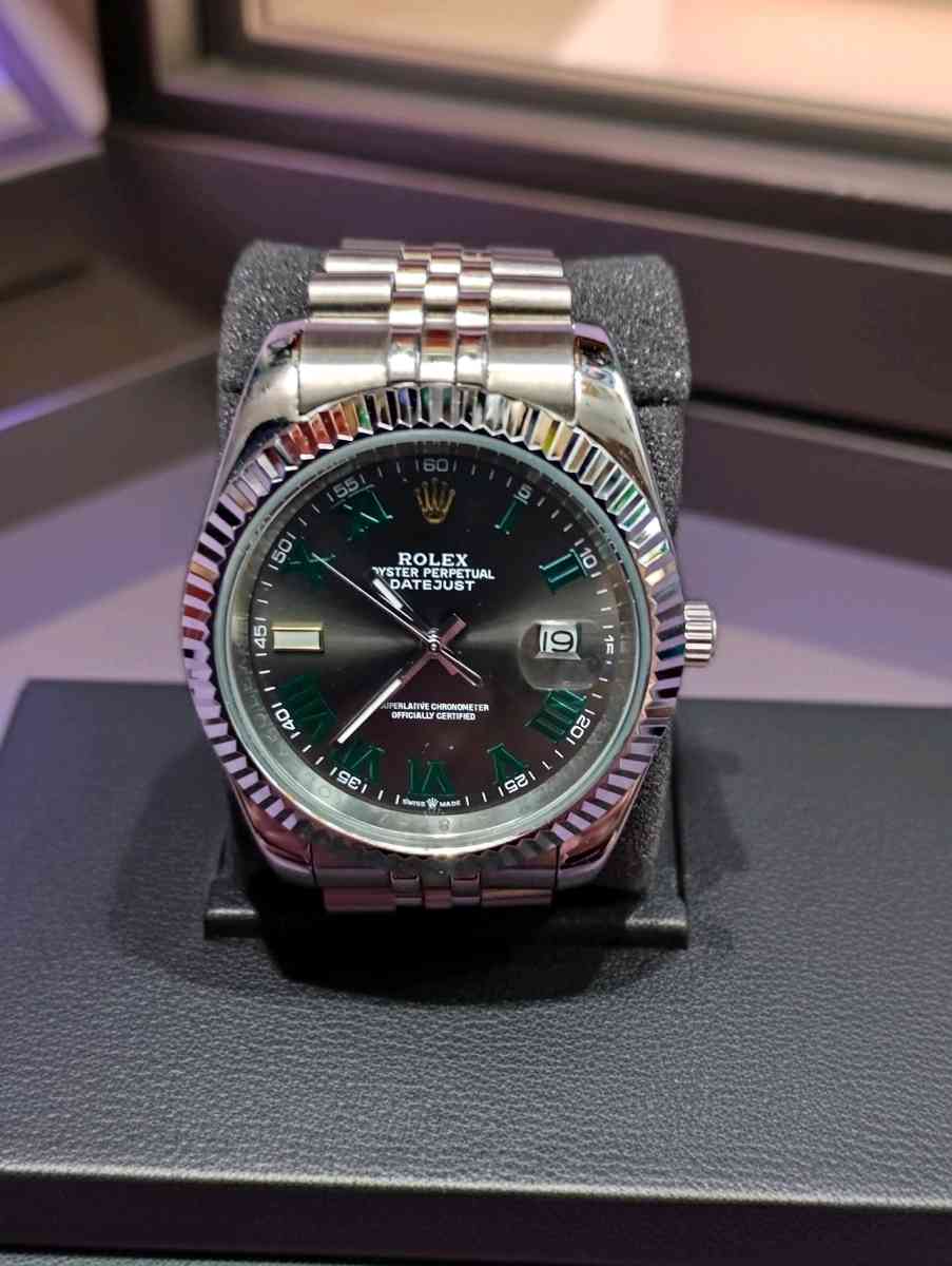 Designer Mens watch - Grand Rapids, Ohio