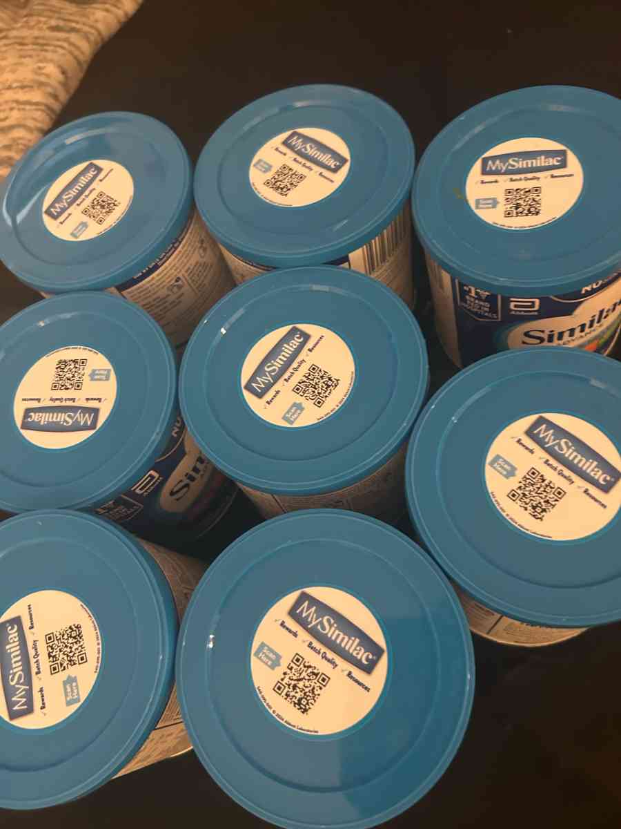 8 cans of Similac advance baby formula - Clinton, Maryland - FleaMarketBay