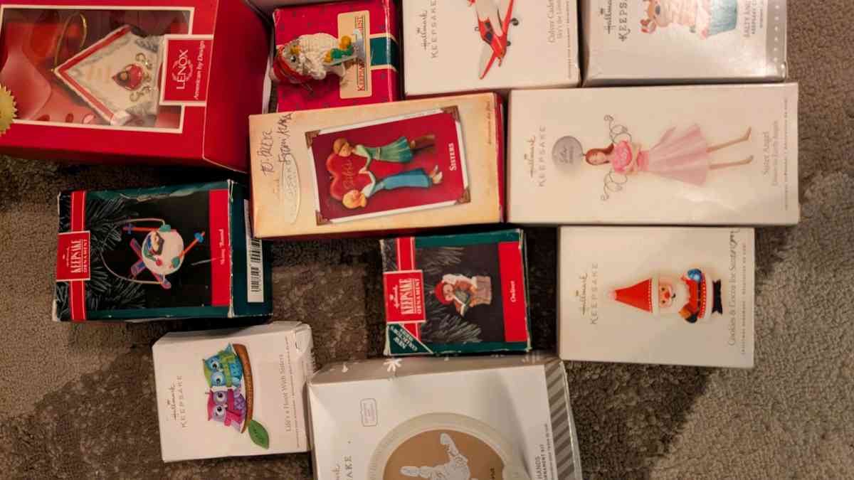 Hallmark collectible Ornaments - Asheboro, North Carolina - FleaMarketBay