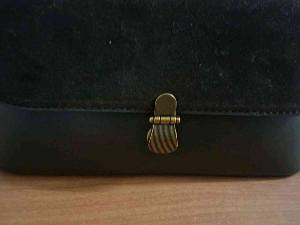 chocolate brown small bag - Atlanta, Georgia - FleaMarketBay