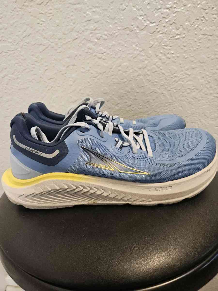 Altra Paradigm 7 Sneakers - Tulsa, Oklahoma