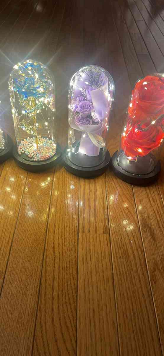 Flowers Roses Gifts for Mom - Camden, New Jersey - FleaMarketBay