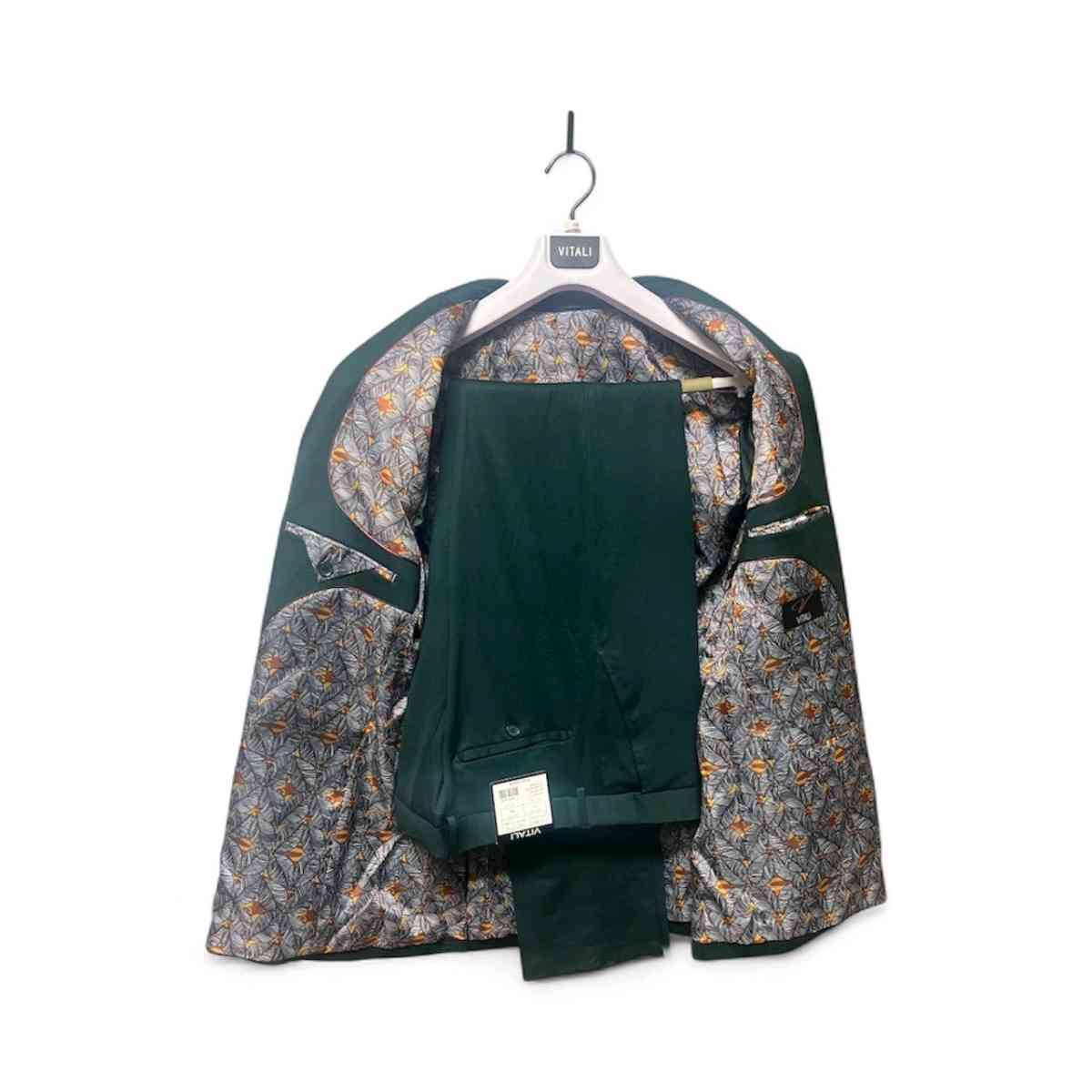 Mans suits - Fayetteville, Georgia - FleaMarketBay