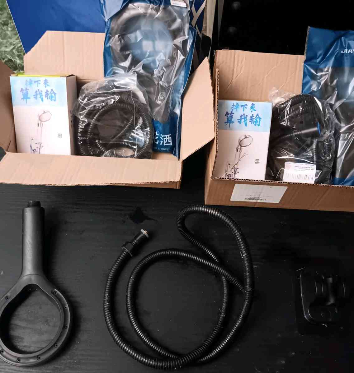 SHOWER HEAD WITH SHOWER HOLES SET - Bronx, New York