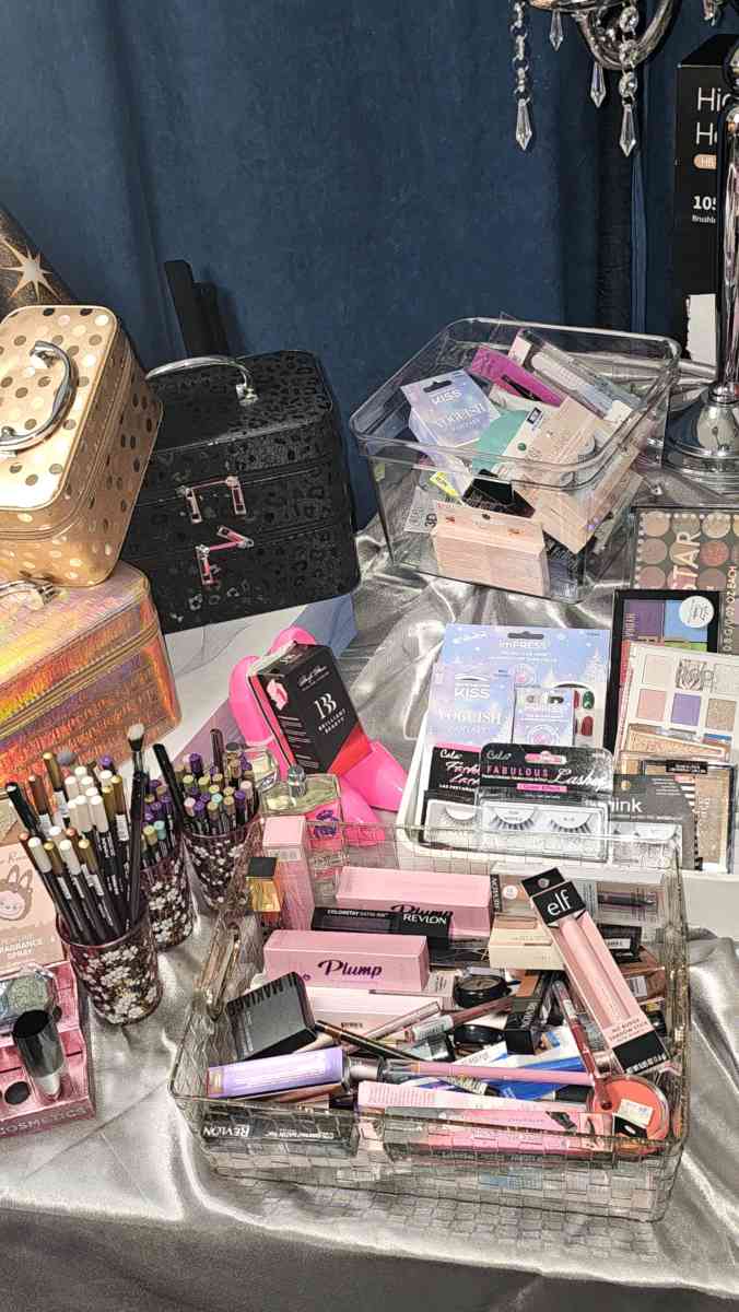 mixed makeup - Santa Clara, California