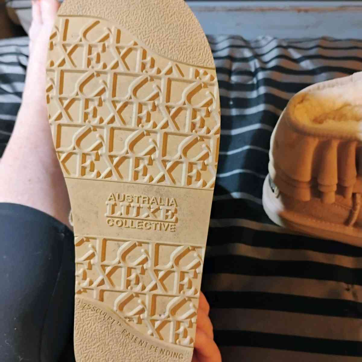 boots size 9 - Haskell, Texas - FleaMarketBay