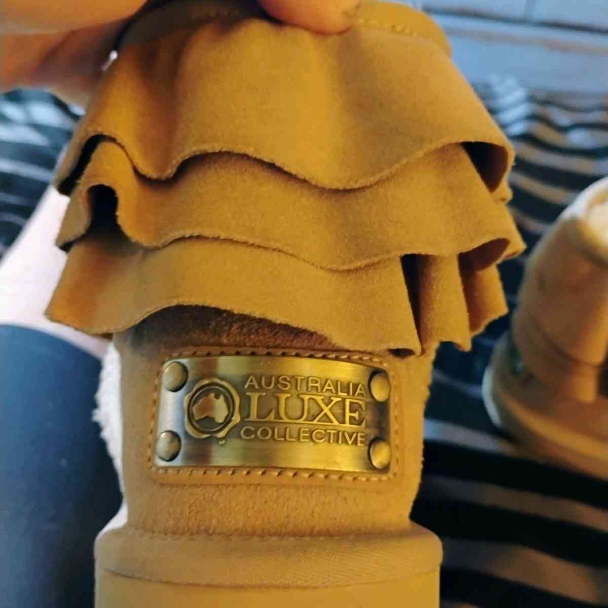 boots size 9 - Haskell, Texas - FleaMarketBay