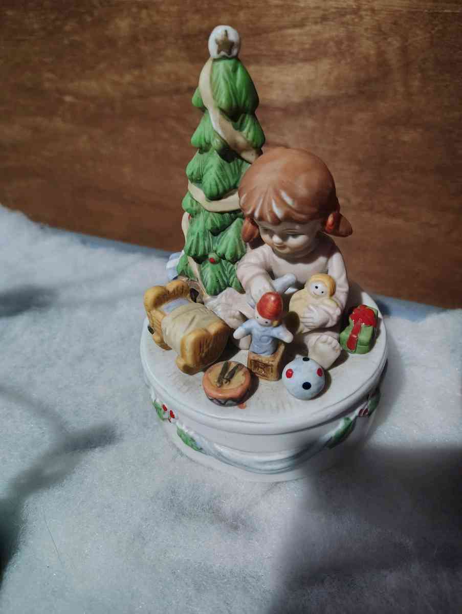 MOVING GARAGE SALE - May, Texas - FleaMarketBay