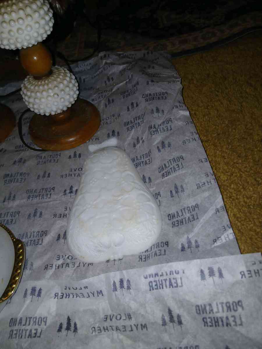 milk glass - Boone, North Carolina - FleaMarketBay