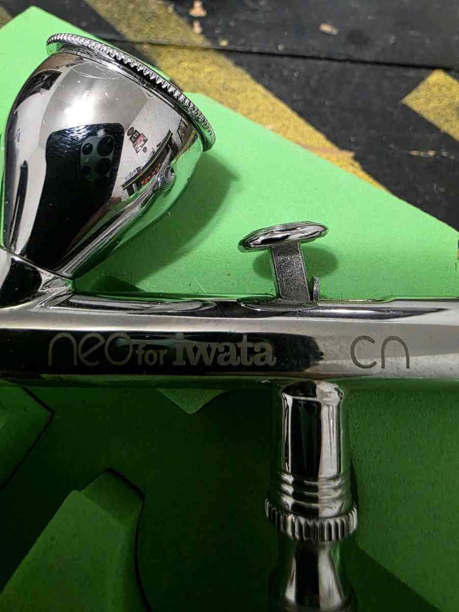 Air Brush neo for iwata cn - Bernalillo, New Mexico - FleaMarketBay