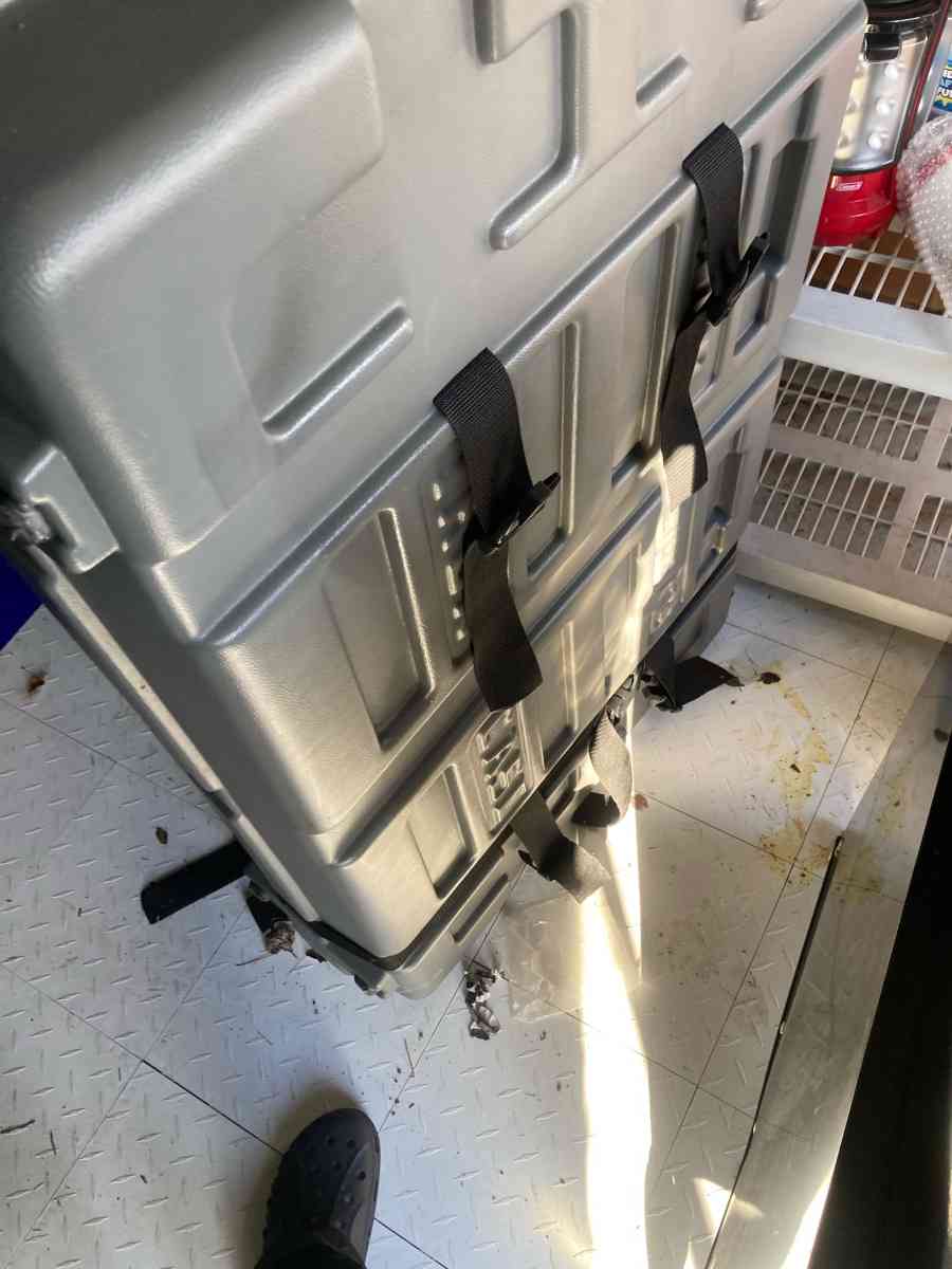 Car Rooftop Cargo Carrier - Essington, Pennsylvania - FleaMarketBay