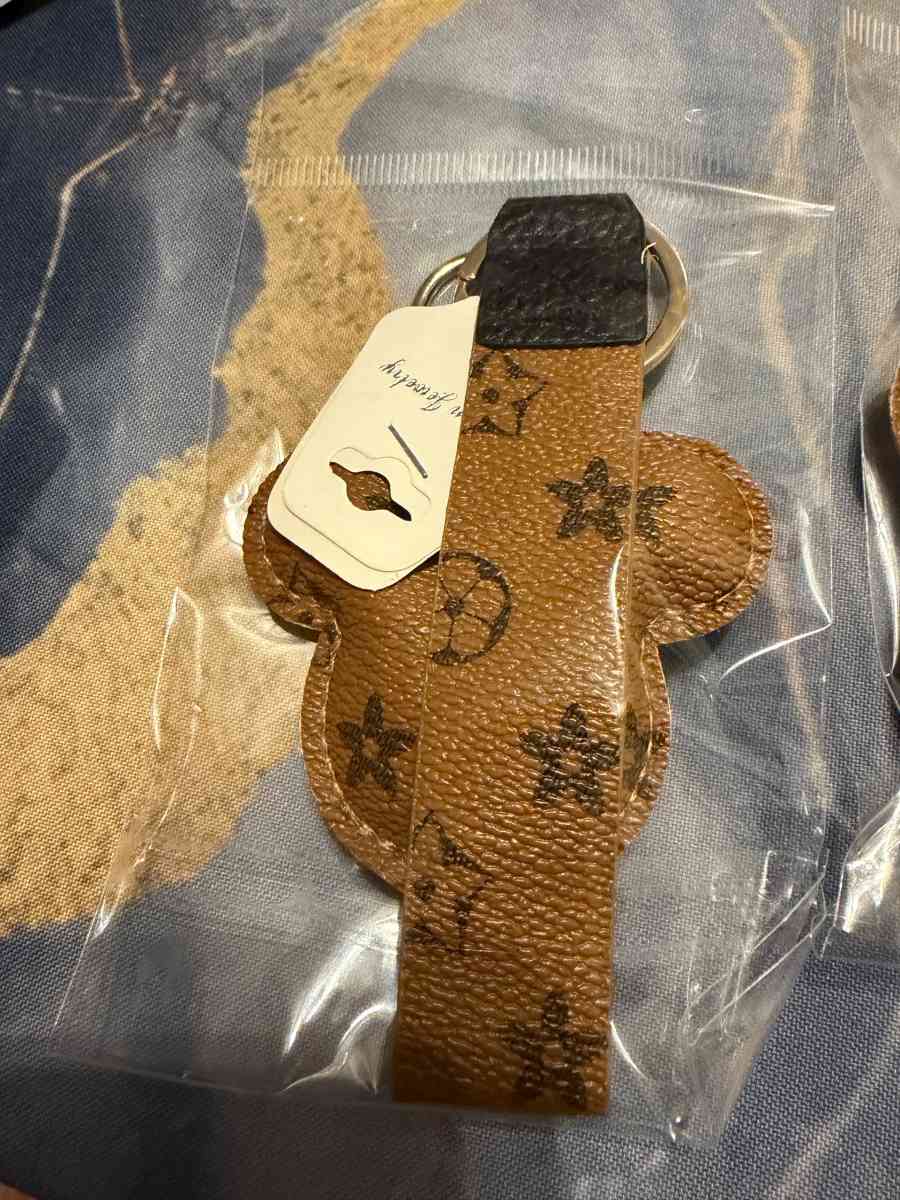 Minni Mouse Keychain - Allamuchy, New Jersey - FleaMarketBay