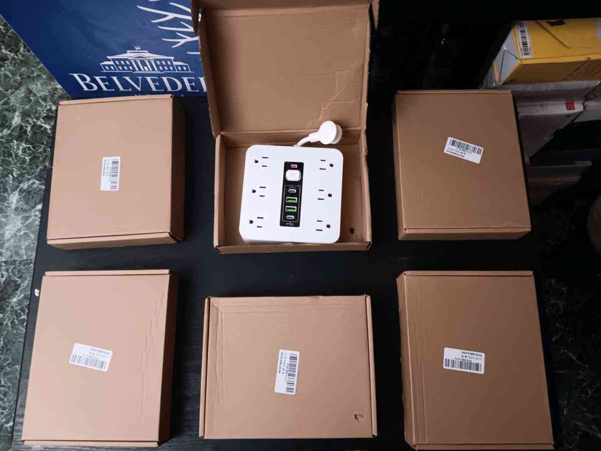 HANGING POWER WALL STRIP WITH USB PORTS - Bronx, New York - FleaMarketBay