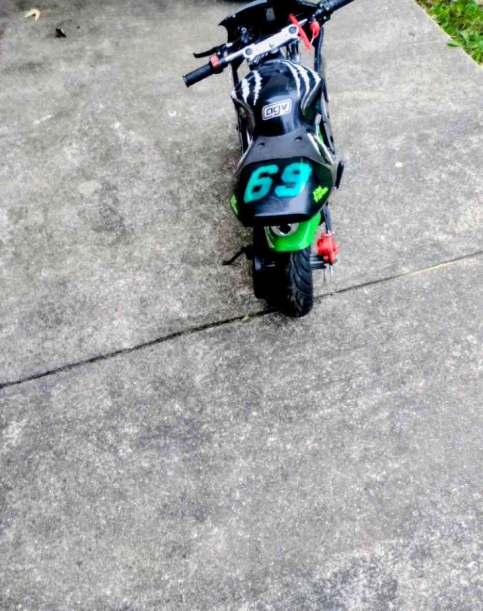 Pocket bike mini motorcycle 49cc gas pocket bike 30 mph - Richton Park, Illinois - FleaMarketBay