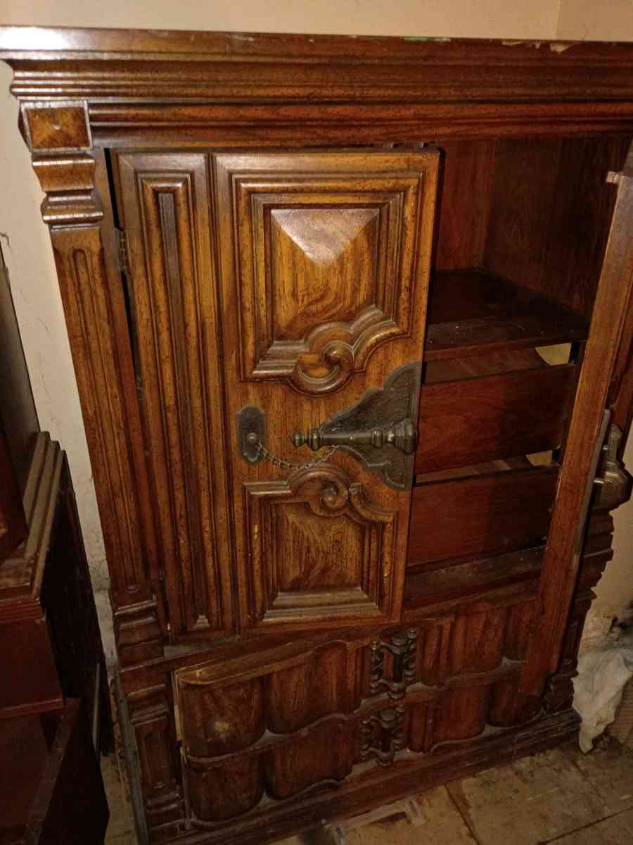 antique wooden cabinet with decorative designs - Indianapolis, Indiana - FleaMarketBay