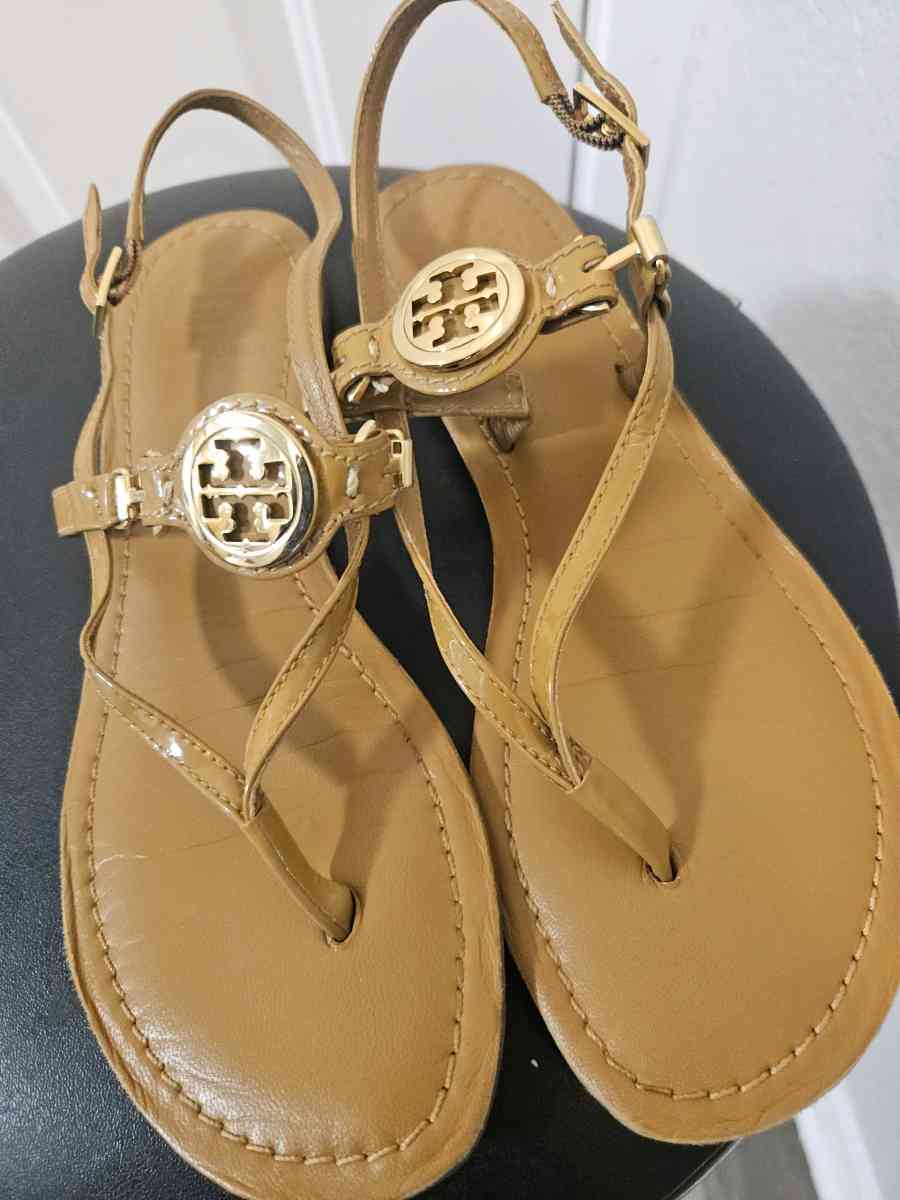 Tory Burch Ali Thong Sandals - Tulsa, Oklahoma - FleaMarketBay