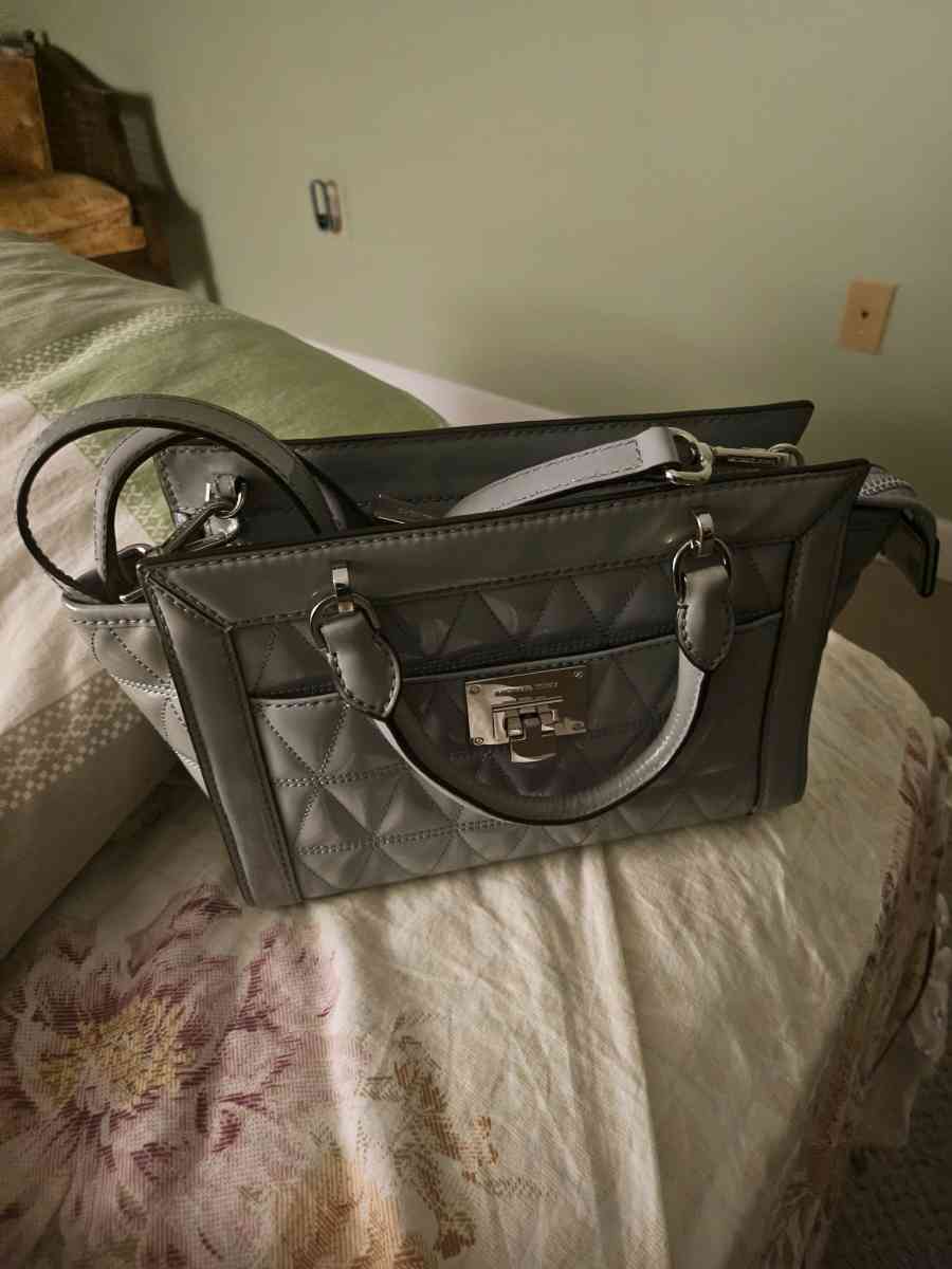 Michael Kors shoulder bag - Boston, Massachusetts