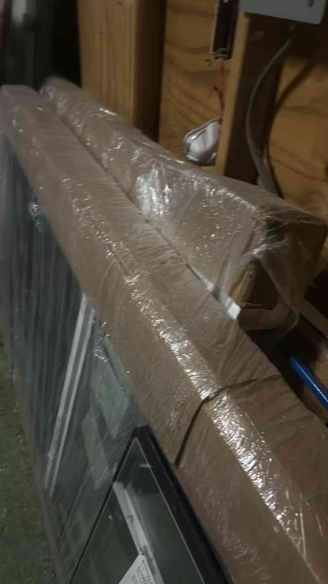 brand new windows - Indianapolis, Indiana - FleaMarketBay