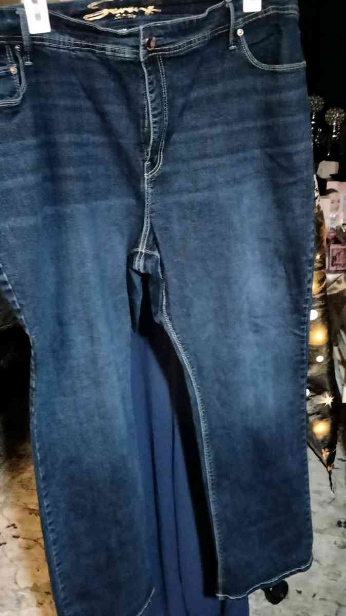 seven 7 by lane bryant  plussize - Adelanto, California - FleaMarketBay