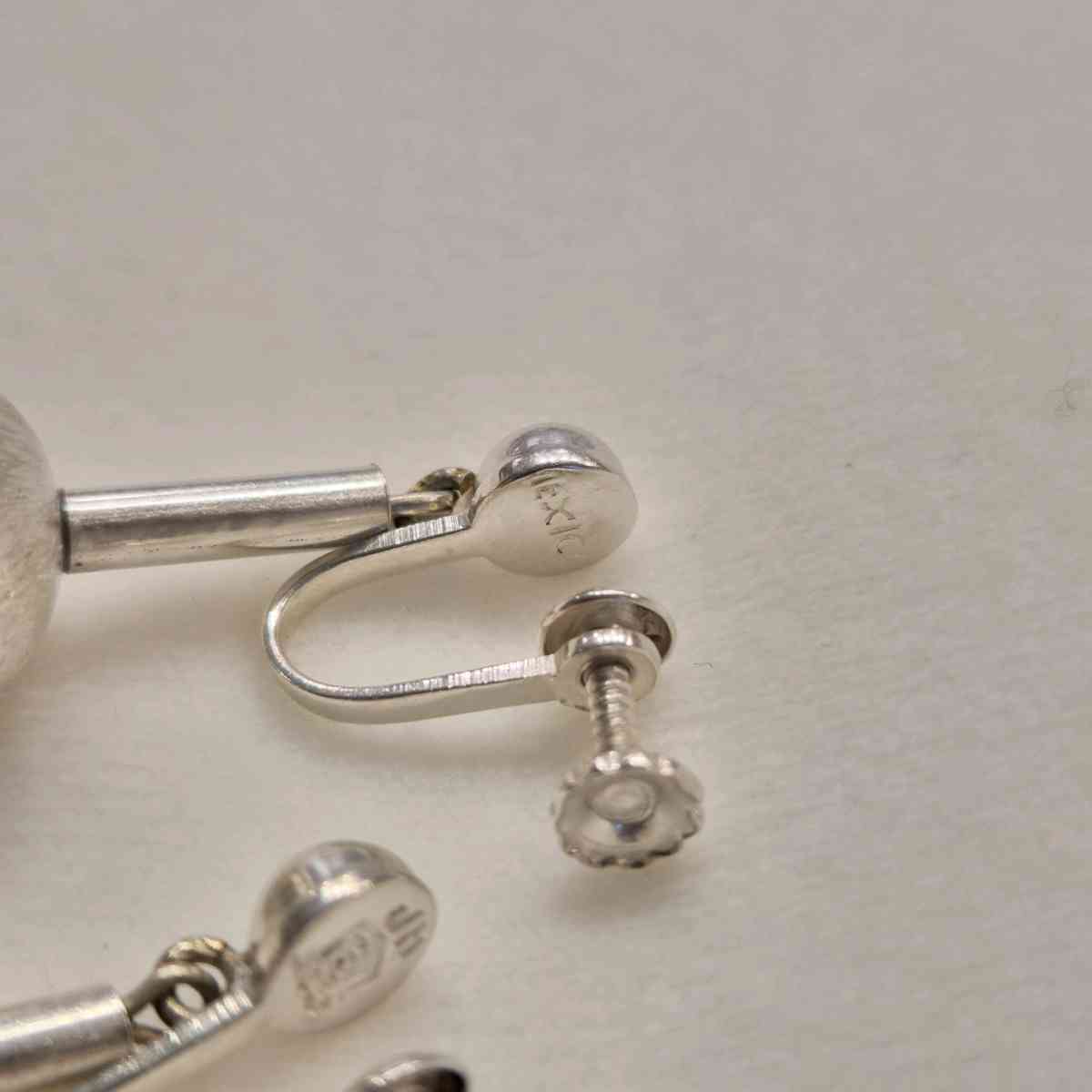 Sterling silver drop ball earrings - Trenton, New Jersey - FleaMarketBay