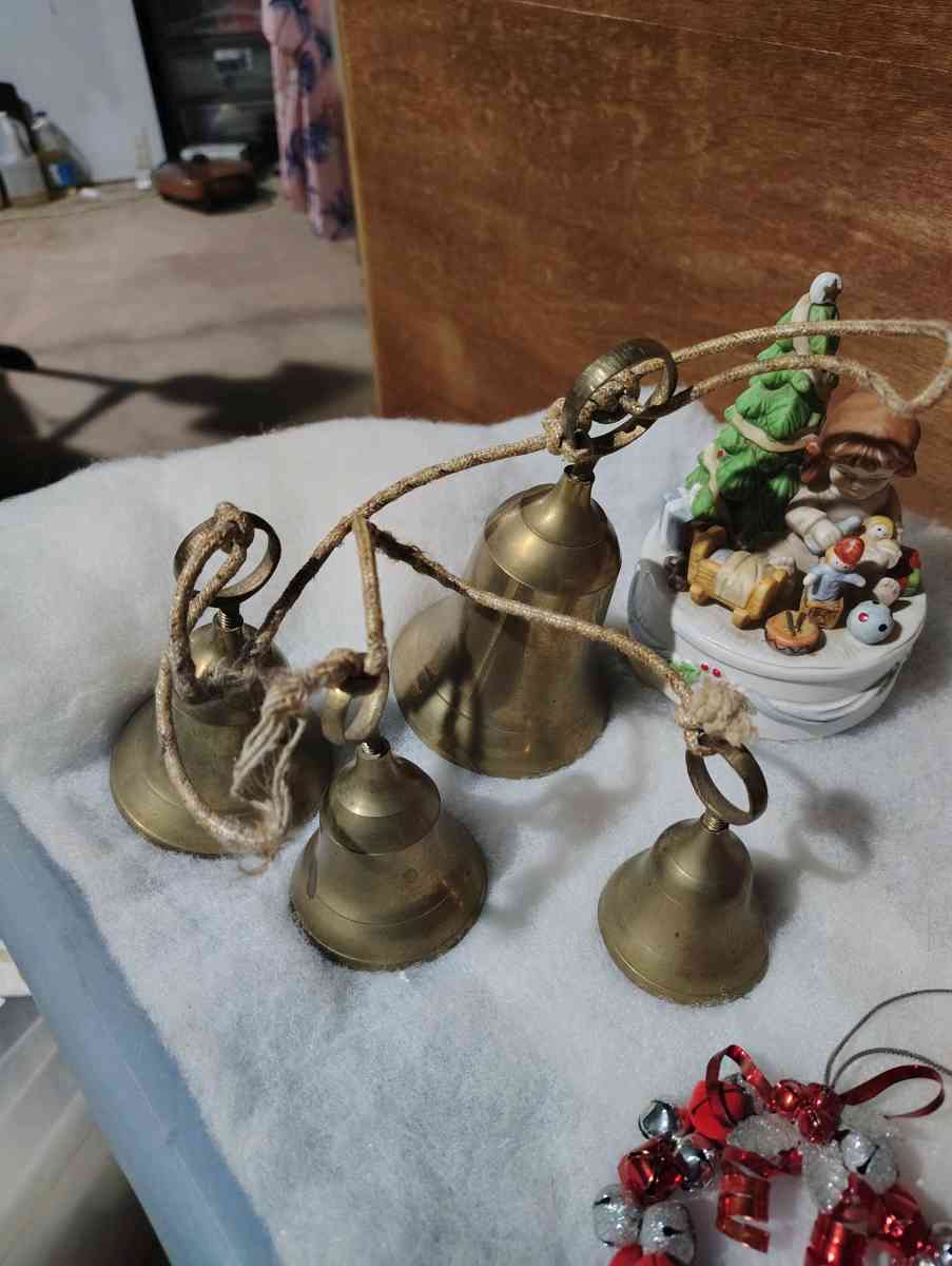 MOVING GARAGE SALE - May, Texas - FleaMarketBay