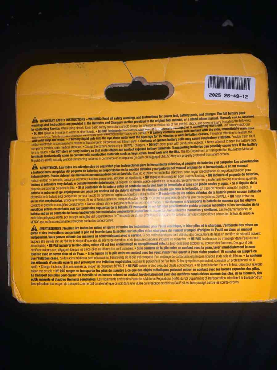 Dewalt DCB606 20V 60V Flex Volt 6AH Battery - Campbellsville, Kentucky - FleaMarketBay