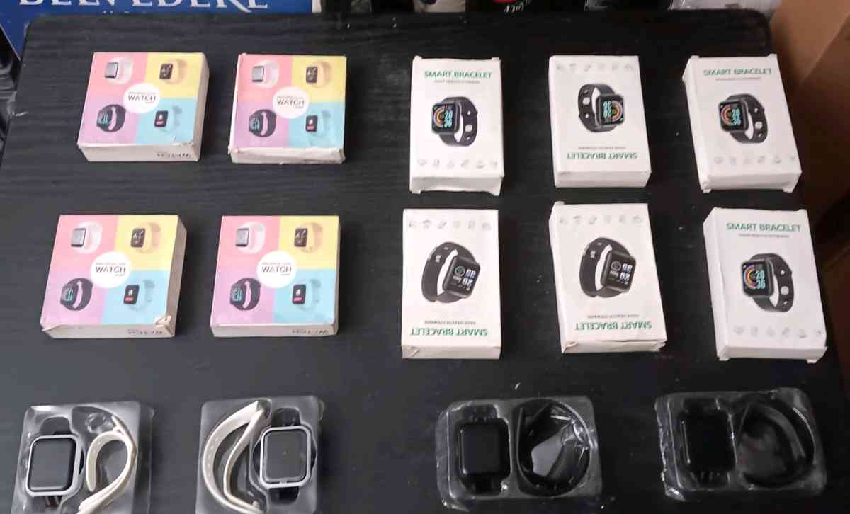 ROHS AND MACARON BLUETOOTH SMARTWATCHES