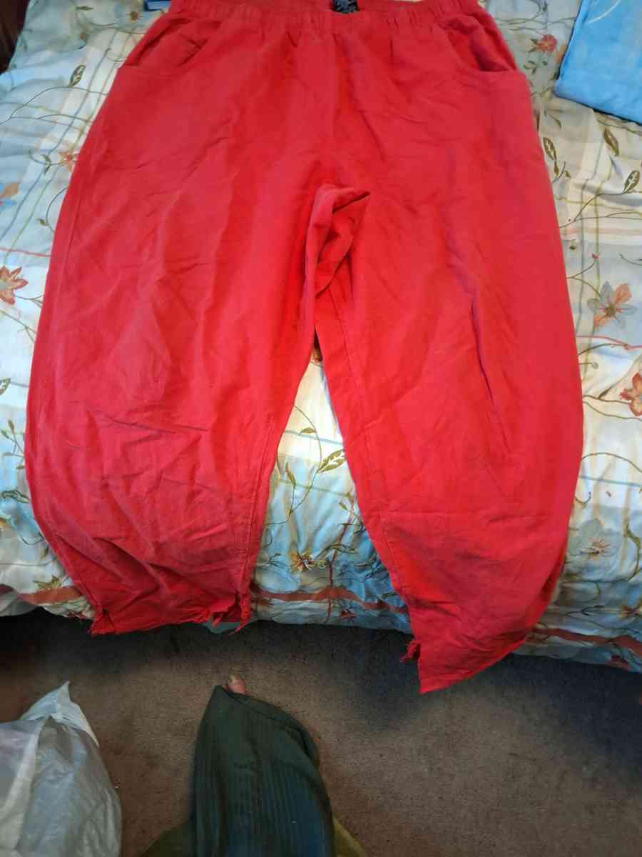 Erika CO Pants - Brookings, South Dakota - FleaMarketBay