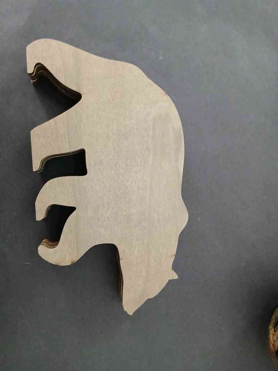 Wood Bear Carving - Banning, California - FleaMarketBay