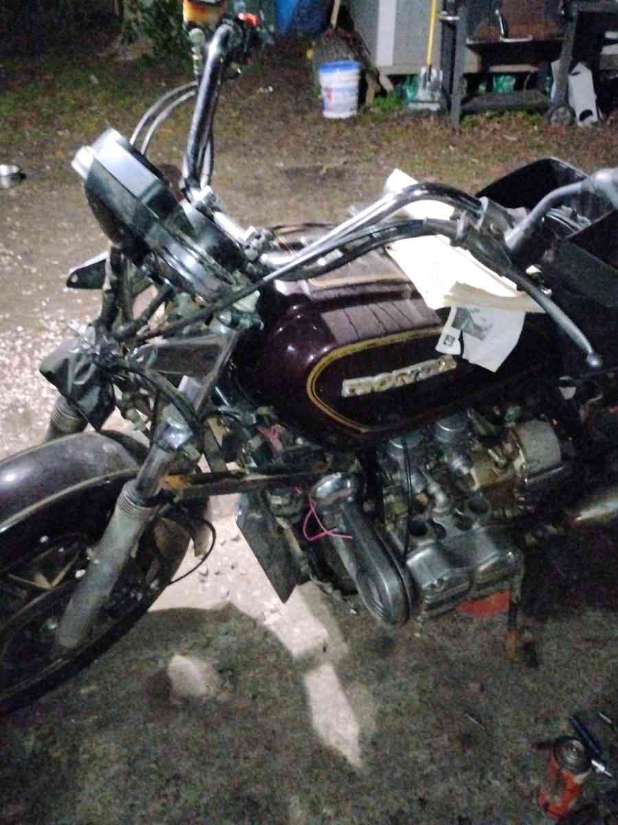 I have a 1980 Honda goldwing GL1100 - Clanton, Alabama - FleaMarketBay