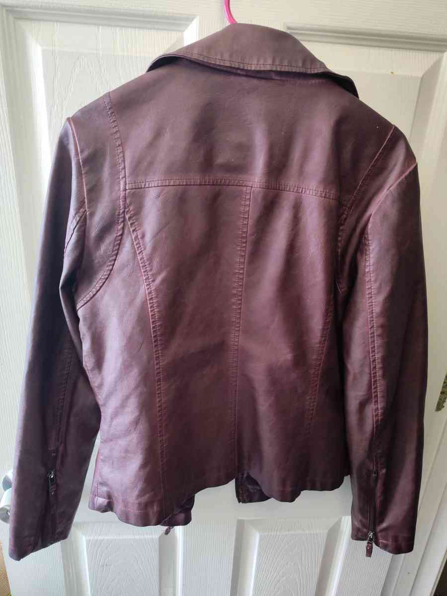 Womens leather jacket - Oceanside, California - FleaMarketBay