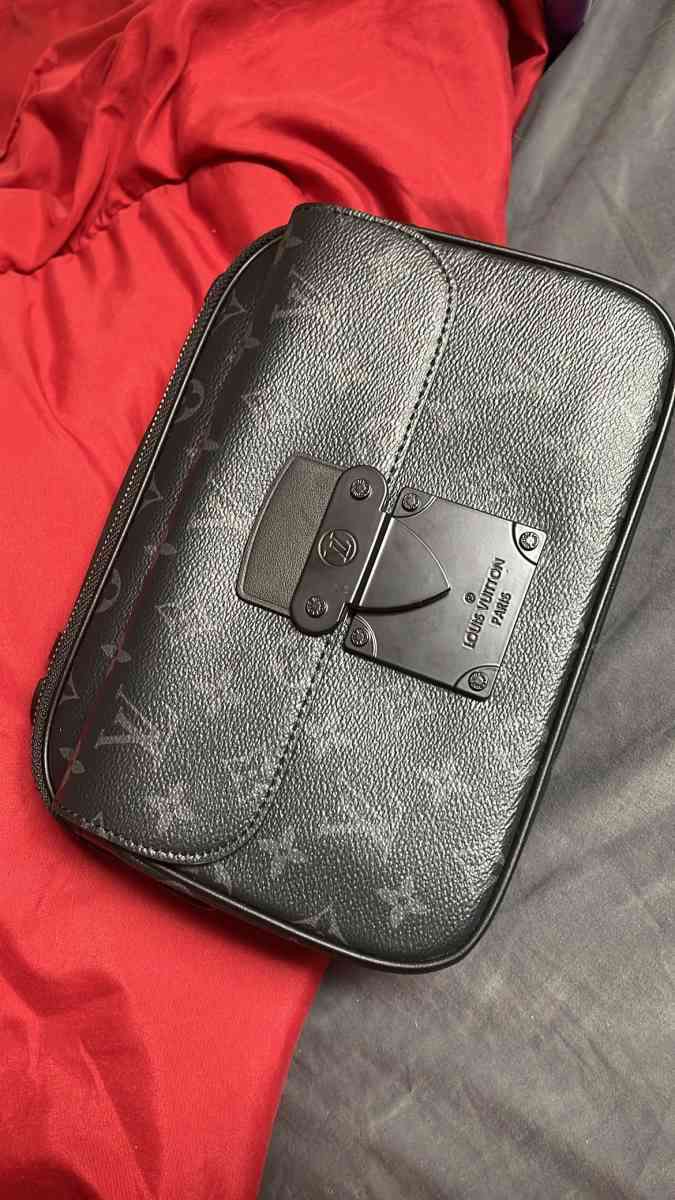 S Lock Messenger - Philadelphia, Pennsylvania - FleaMarketBay