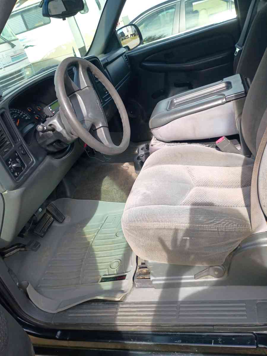 2003 Chevy Silverado - Foley, Alabama - FleaMarketBay