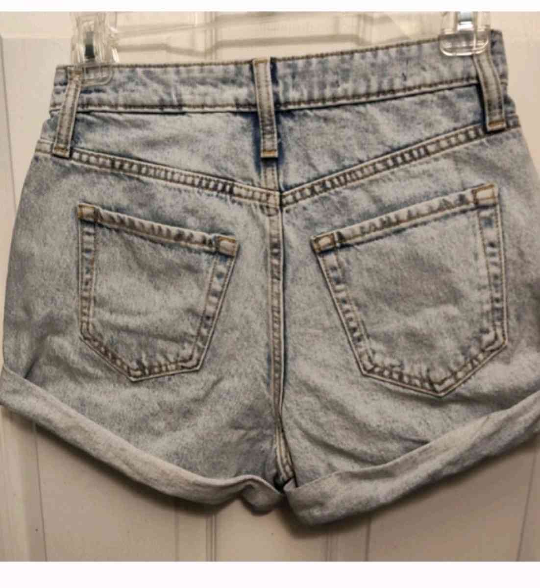 Wild Fable Faded Blue Jean Shorts - Oceanside, California - FleaMarketBay