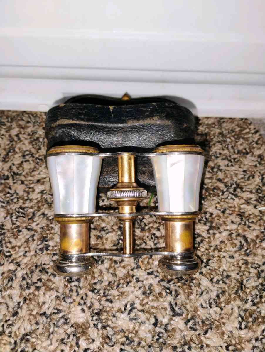 Antique Chevalier Paris opera glasses 105yrs old  perfect - Omaha, Nebraska - FleaMarketBay